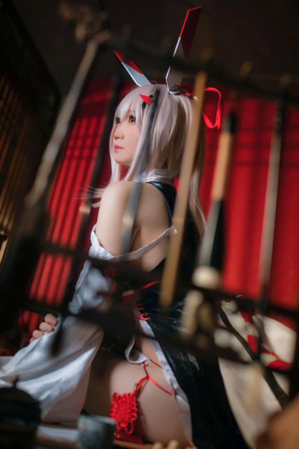    焖焖碳 - 碧蓝航线绫波“新岁之鬼神”旗袍Cosplay，二次元性感角色扮演，古典与现代诱惑的碰撞 [25P]第7张图片