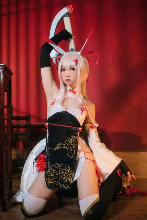    焖焖碳 - 碧蓝航线绫波“新岁之鬼神”旗袍Cosplay，二次元性感角色扮演，古典与现代诱惑的碰撞 [25P]第12张图片