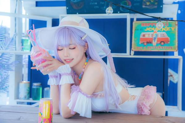    Ely_eee(ElyEE子) 碧蓝航线普利茅斯泳装Cosplay版 甜美夏日写真 [28P]第15张图片