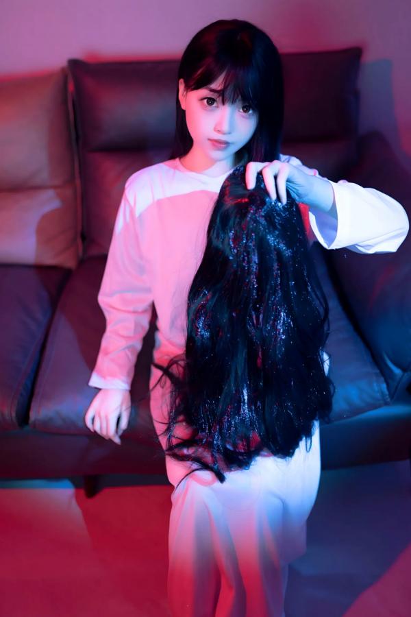    《Bangni邦尼 - 贞子女友角色扮演私房摄影, 迷幻霓虹灯光下的暗黑氛围感大片, 极致诱惑COS系列 [90P]》第39张图片