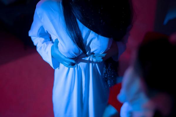    《Bangni邦尼 - 贞子女友角色扮演私房摄影, 迷幻霓虹灯光下的暗黑氛围感大片, 极致诱惑COS系列 [90P]》第90张图片