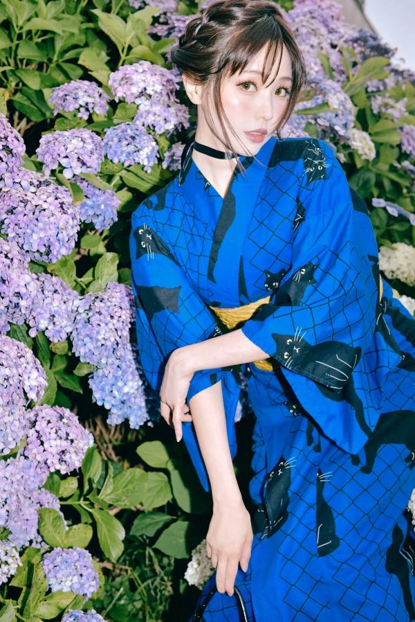    Ely_eee(ElyEE子) - 雨季黑猫日系和服绣球花唯美写真 [38P]第4张图片