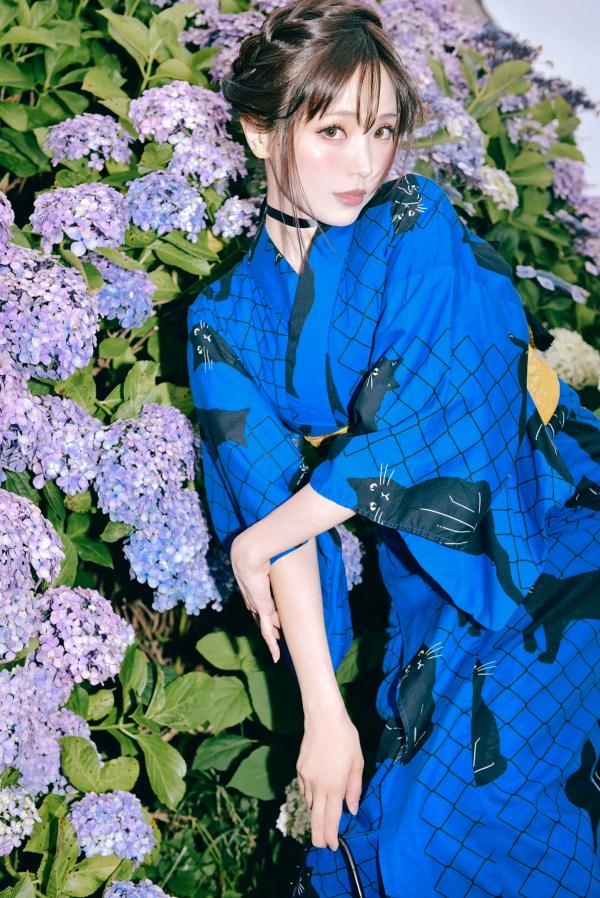    Ely_eee(ElyEE子) - 雨季黑猫日系和服绣球花唯美写真 [38P]第5张图片