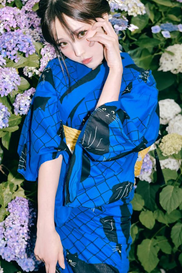    Ely_eee(ElyEE子) - 雨季黑猫日系和服绣球花唯美写真 [38P]第8张图片
