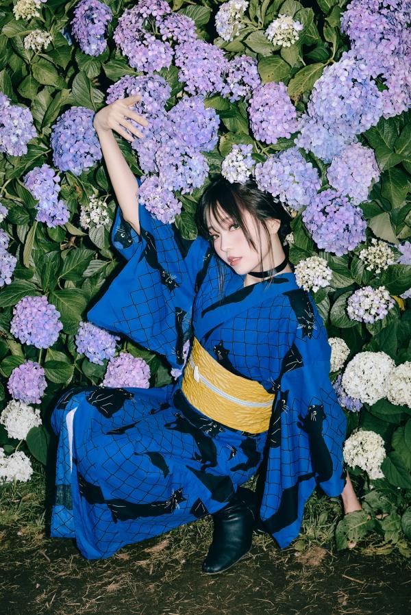    Ely_eee(ElyEE子) - 雨季黑猫日系和服绣球花唯美写真 [38P]第30张图片