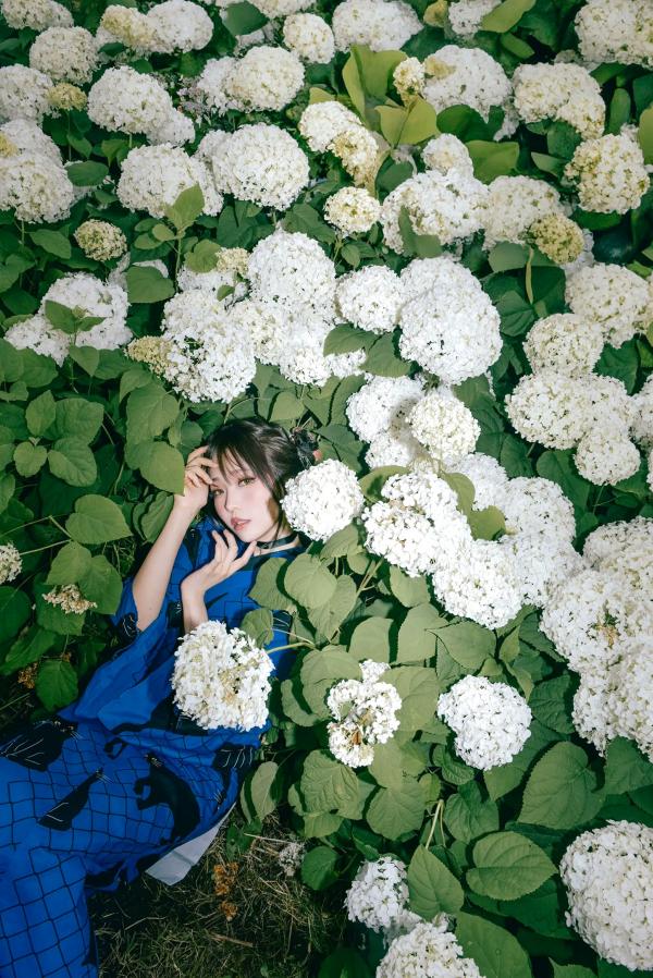   Ely_eee(ElyEE子) - 雨季黑猫日系和服绣球花唯美写真 [38P]第34张图片