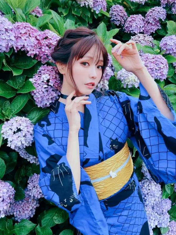   Ely_eee(ElyEE子) - 雨季黑猫日系和服绣球花唯美写真 [38P]第38张图片