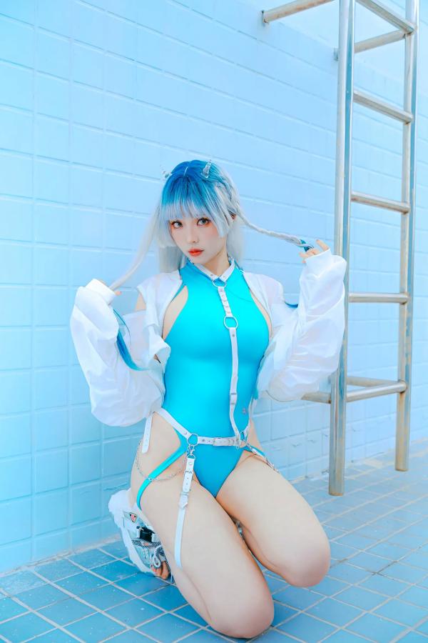    Ely_eee(ElyEE子) - Glassyhorn Devil [34P]第2张图片