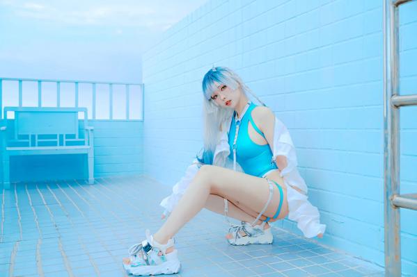   Ely_eee(ElyEE子) - Glassyhorn Devil [34P]第4张图片