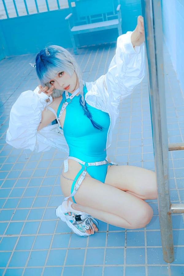    Ely_eee(ElyEE子) - Glassyhorn Devil [34P]第8张图片