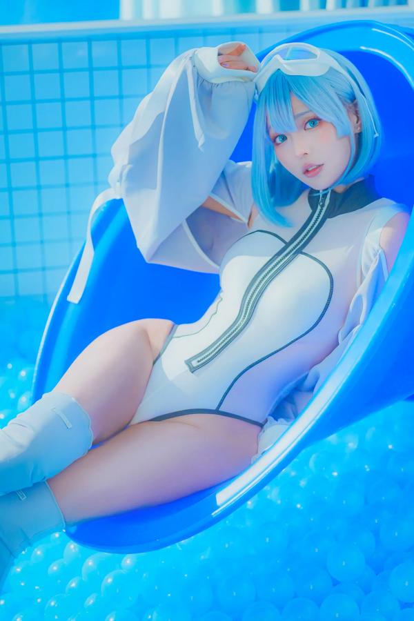    Ely_eee(ElyEE子) - Clear Blue Drift蓝色海洋球乐园清爽Cosplay写真，清新萌系角色扮演第18张图片