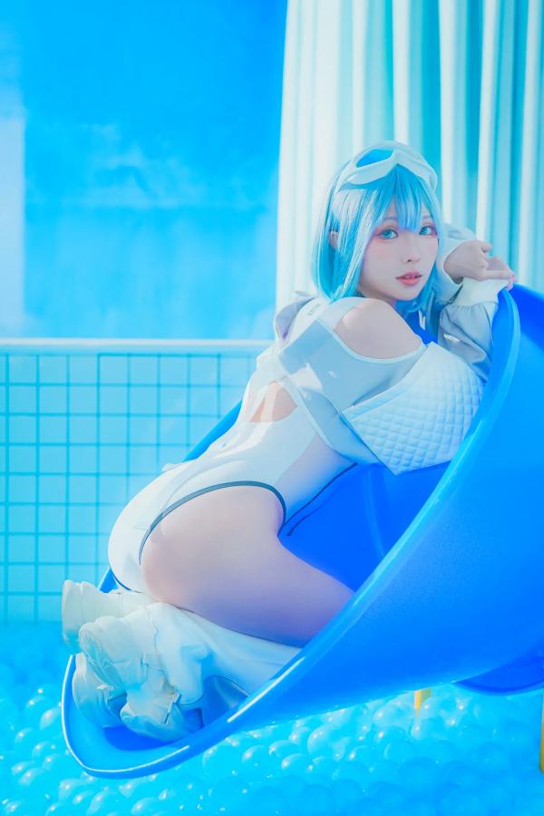    Ely_eee(ElyEE子) - Clear Blue Drift蓝色海洋球乐园清爽Cosplay写真，清新萌系角色扮演第22张图片
