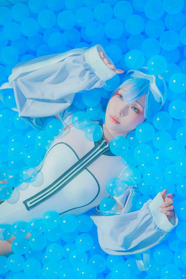    Ely_eee(ElyEE子) - Clear Blue Drift蓝色海洋球乐园清爽Cosplay写真，清新萌系角色扮演第24张图片