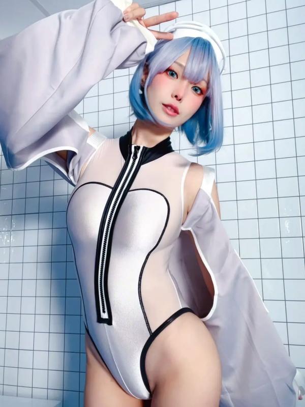    Ely_eee(ElyEE子) - Clear Blue Drift蓝色海洋球乐园清爽Cosplay写真，清新萌系角色扮演第31张图片