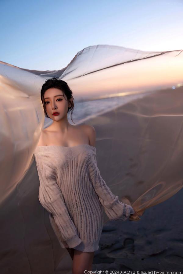 王馨瑶   王馨瑶yanni海南旅拍极致诱惑，黑色羽毛装大尺度私房高清图集第6张图片