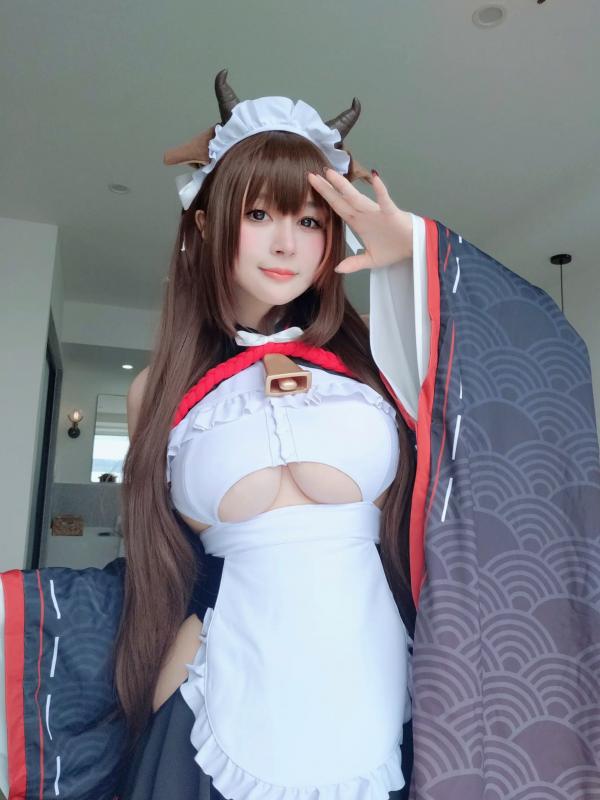   Coser小姐姐白银 樫野私房照：碧蓝航线牛牛装Cosplay，童颜巨乳诱惑写真[92P]第6张图片