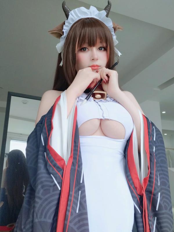    Coser小姐姐白银 樫野私房照：碧蓝航线牛牛装Cosplay，童颜巨乳诱惑写真[92P]第34张图片