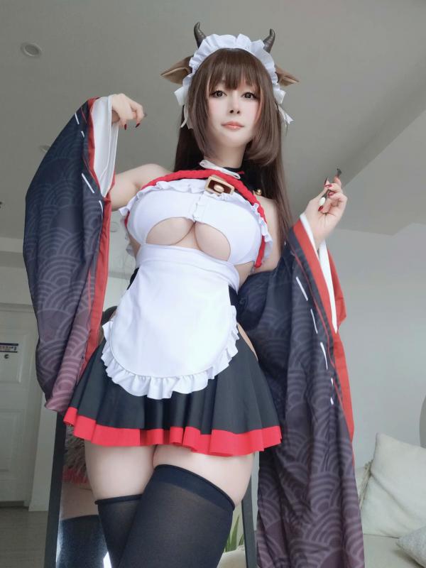    Coser小姐姐白银 樫野私房照：碧蓝航线牛牛装Cosplay，童颜巨乳诱惑写真[92P]第45张图片