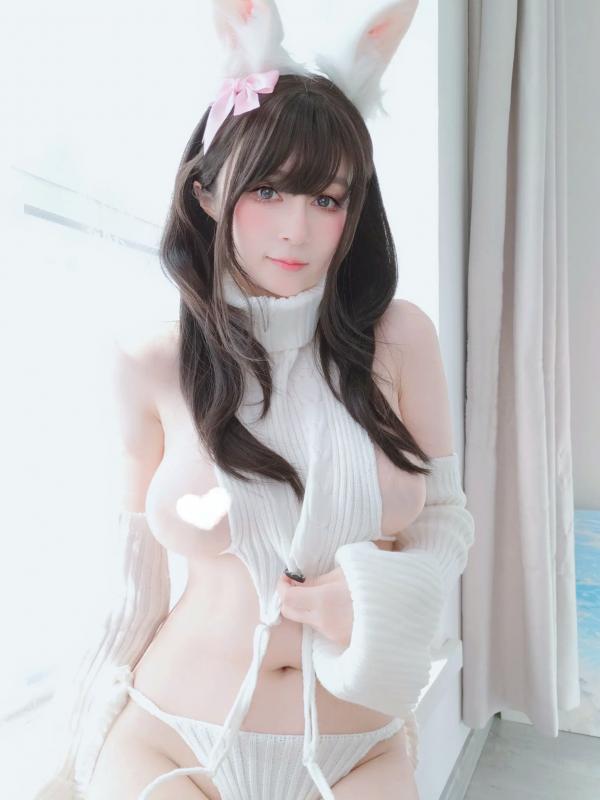    Coser小姐姐白银 兔耳私房写真：纯欲毛衣与暗黑机能风角色扮演，性感诱惑视觉盛宴[46P]第18张图片