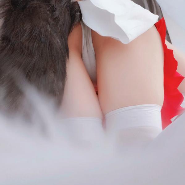   Coser白银 - 神社小狐狸，极品二次元狐耳巫女Cosplay，清纯可爱与性感私房写真大尺度福利第74张图片