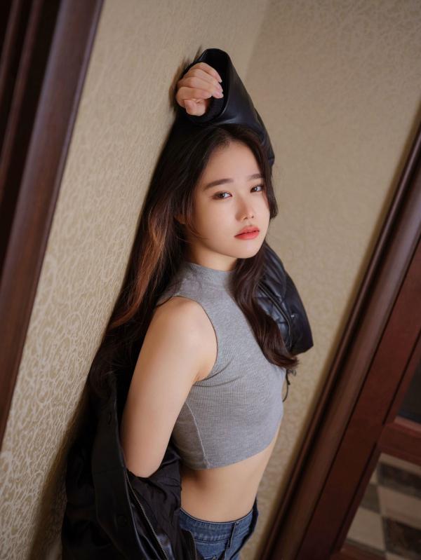    韩国美女Sira演绎小恶魔黑色漆皮内衣与创意绑带艺术私房照 - ArtGravia 373第1张图片