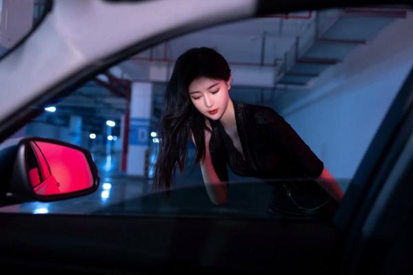   谢小蒽 御姐范写真 地下车库车内私房大片 黑色蕾丝冷艳诱惑 [98P]第8张图片