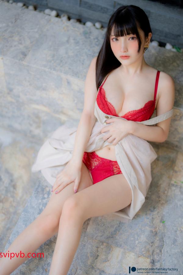    Fantasy Factory小丁Ding红色蕾丝内衣户外私房写真，清纯面孔与极品身材的极致诱惑第8张图片