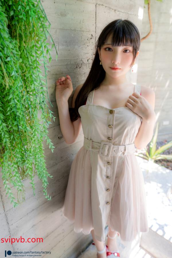    Fantasy Factory小丁Ding红色蕾丝内衣户外私房写真，清纯面孔与极品身材的极致诱惑第16张图片