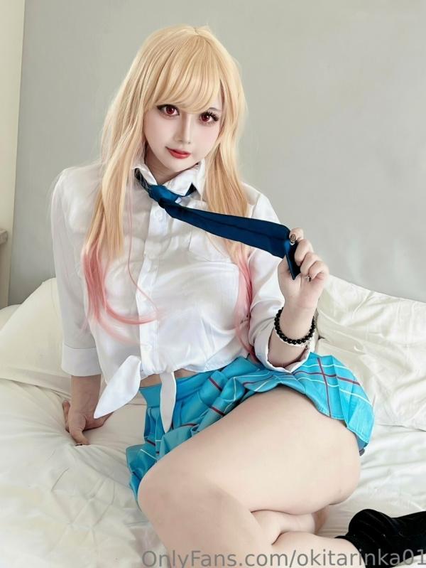    冲田凛花Okita Rinka更衣人偶喜多川海梦Cosplay，性感金发JK校服私房大尺度写真，极致诱惑视享第3张图片