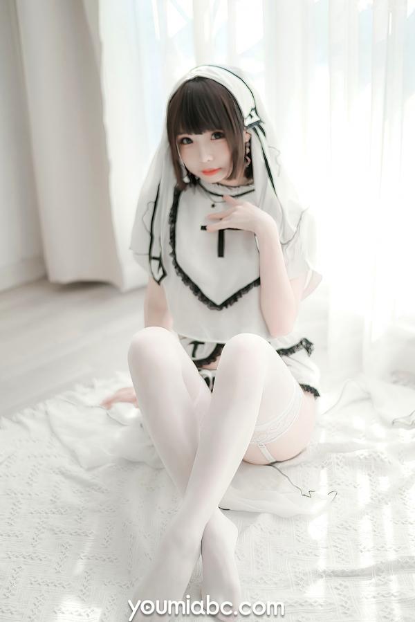    YouMi尤蜜-2020.11.10-甜椒妙妙mio-《圣洁修女》纯美修女装私房照，清纯角色扮演白丝诱惑第35张图片