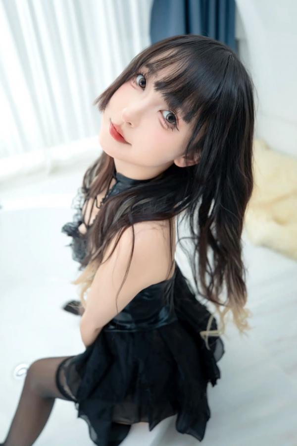    神楽板真冬 绝命吊带私房照，黑丝高跟大尺度浴室写真，优雅性感风情，诱惑美腿极致魅惑[75P]第30张图片