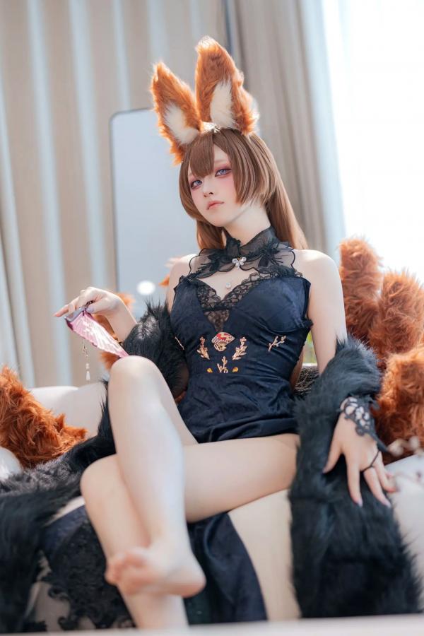    屿鱼 - 碧蓝航线天城COS私房照，高叉黑纱礼服，极致诱惑cosplay第18张图片