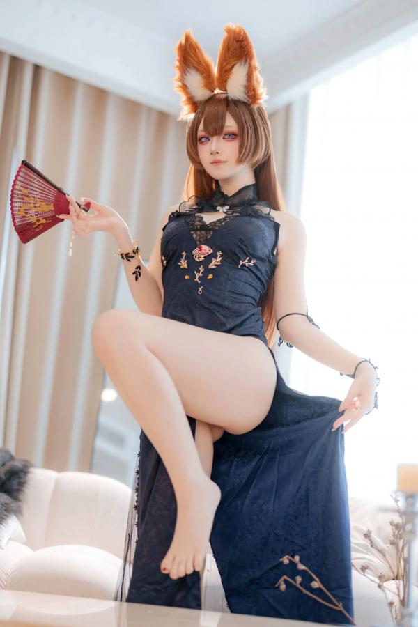    屿鱼 - 碧蓝航线天城COS私房照，高叉黑纱礼服，极致诱惑cosplay第19张图片