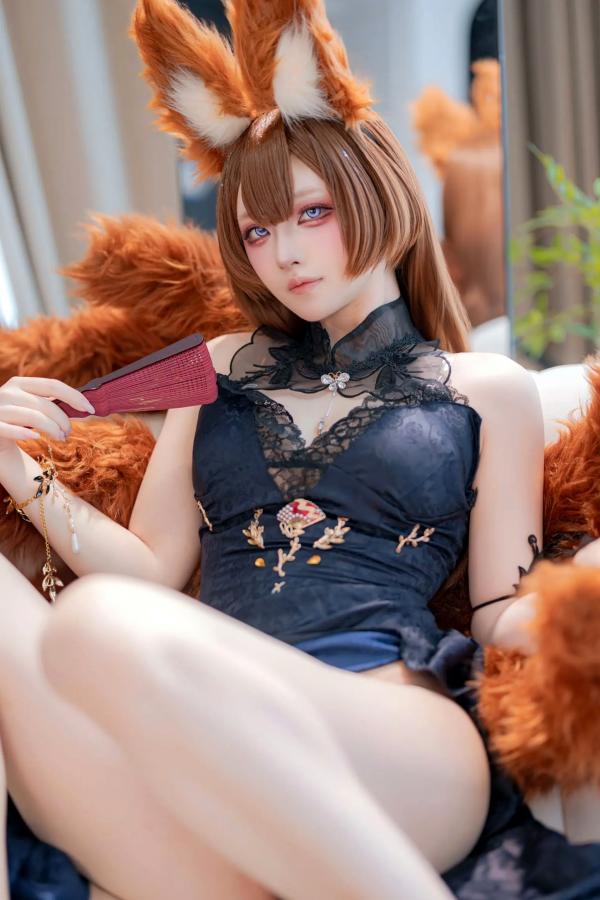    屿鱼 - 碧蓝航线天城COS私房照，高叉黑纱礼服，极致诱惑cosplay第20张图片