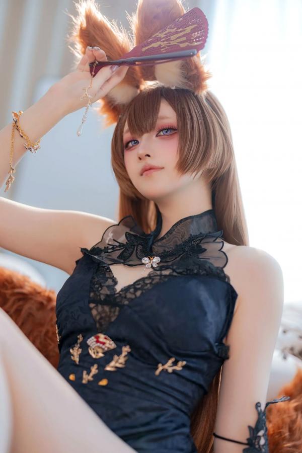    屿鱼 - 碧蓝航线天城COS私房照，高叉黑纱礼服，极致诱惑cosplay第22张图片