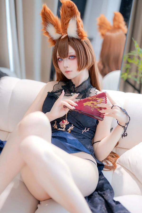    屿鱼 - 碧蓝航线天城COS私房照，高叉黑纱礼服，极致诱惑cosplay第33张图片