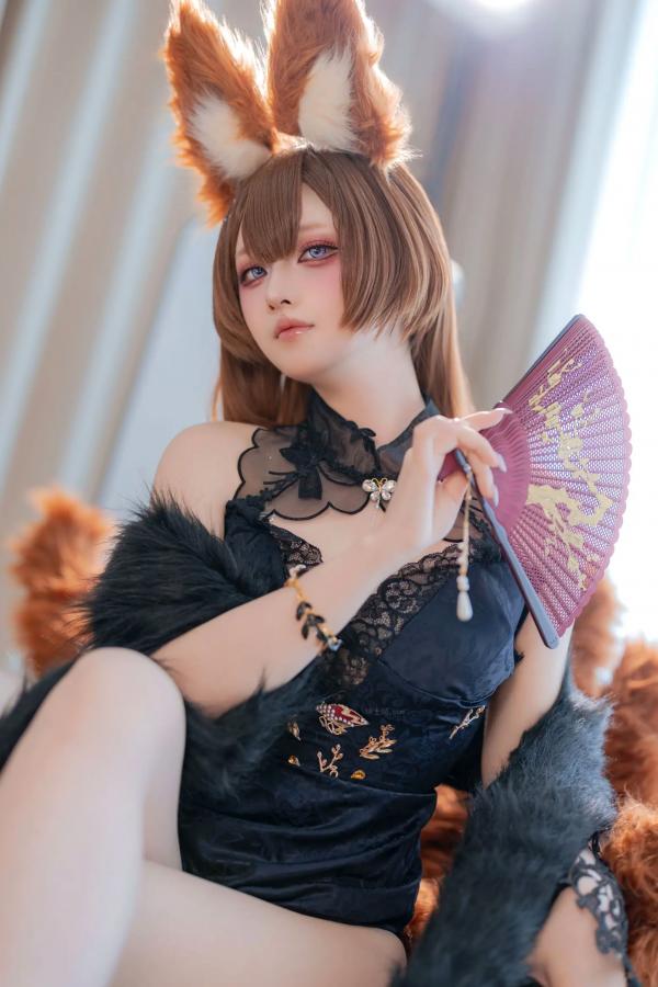    屿鱼 - 碧蓝航线天城COS私房照，高叉黑纱礼服，极致诱惑cosplay第42张图片