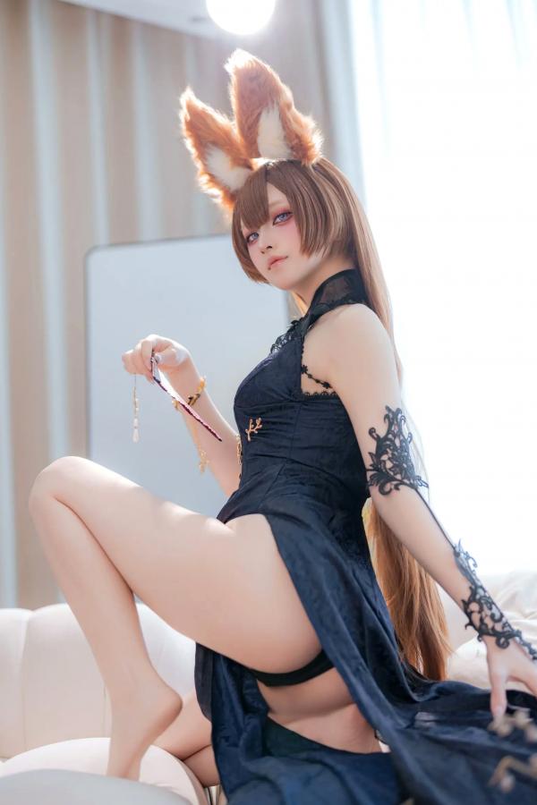    屿鱼 - 碧蓝航线天城COS私房照，高叉黑纱礼服，极致诱惑cosplay第45张图片