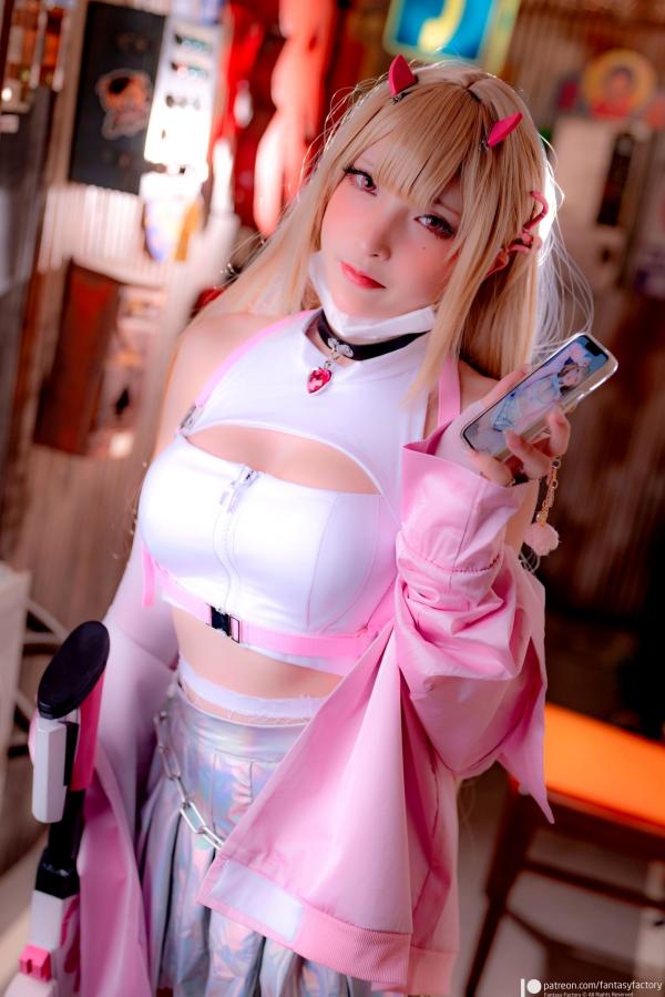    《Fantasy-Factory-小丁Ding-NIKKE胜利女神-毒蛇Viper-高还原Cosplay-大胆性感私房照》第5张图片