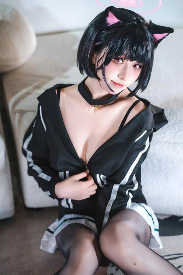    双木扶苏 - 蓝色档案杏山和纱Cosplay私房照，猫耳少女的甜美诱惑 [34P]第15张图片