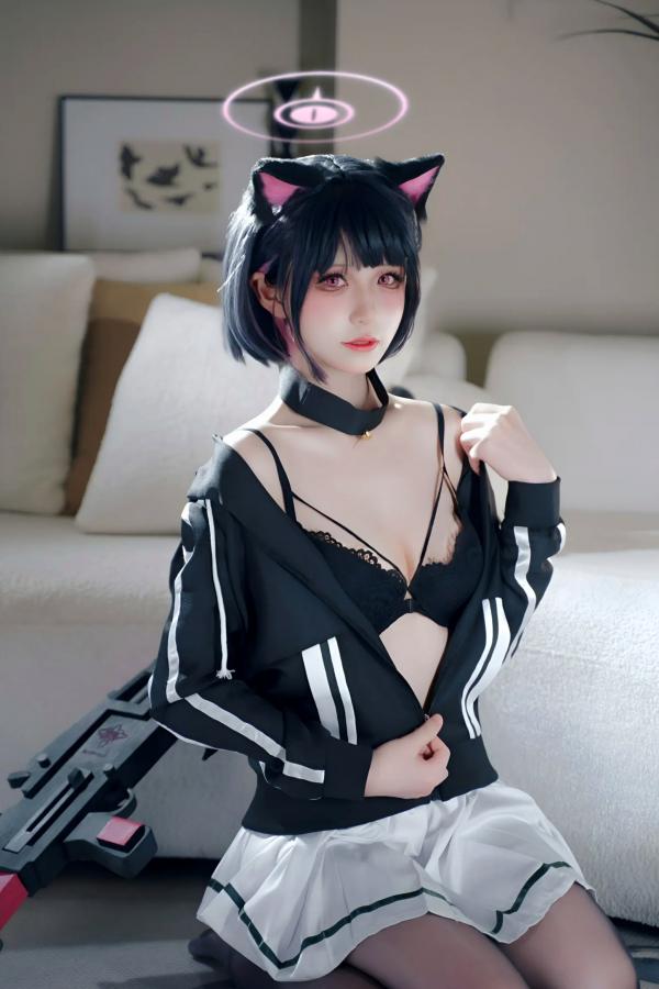    双木扶苏 - 蓝色档案杏山和纱Cosplay私房照，猫耳少女的甜美诱惑 [34P]第33张图片