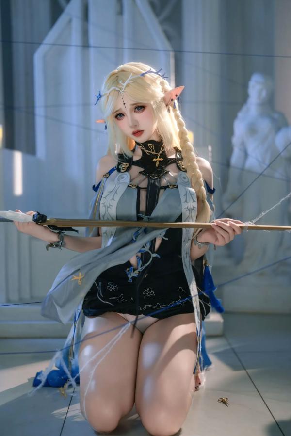    阿薰kaOri卡提希娅：精致精灵Cosplay幻想大片，空灵女神降临，极致性感角色扮演[133P]第32张图片