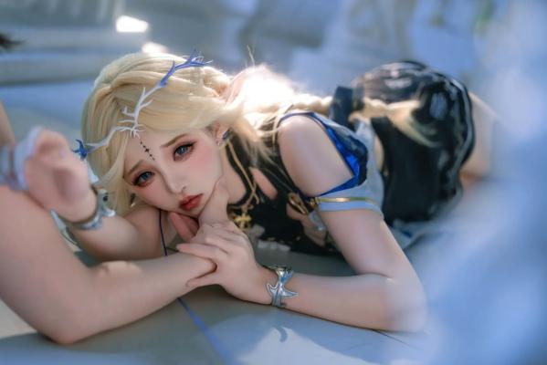   阿薰kaOri卡提希娅：精致精灵Cosplay幻想大片，空灵女神降临，极致性感角色扮演[133P]第35张图片