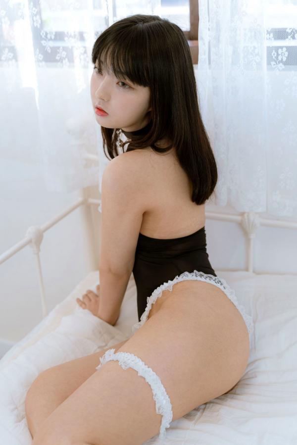    韩国美女-Hansom-黑色内衣白色内衣爆乳-ArtGravia-389第9张图片