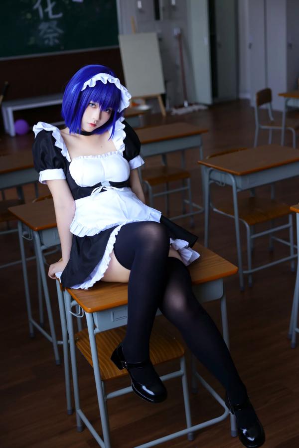    G44不会受伤 枫与玲二次元女仆装Cosplay，绝美蓝发气质美女室内私房写真[49P]第32张图片