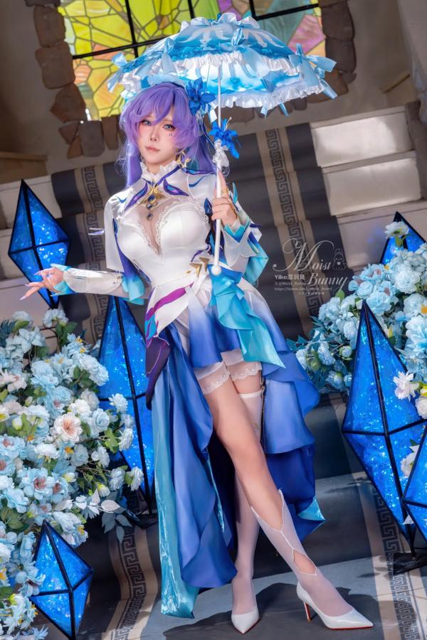    咬一口兔娘《鸣潮》坎特蕾拉高还原Cosplay，性感魅惑神还原、绝美湿身视觉冲击 [114P]第1张图片
