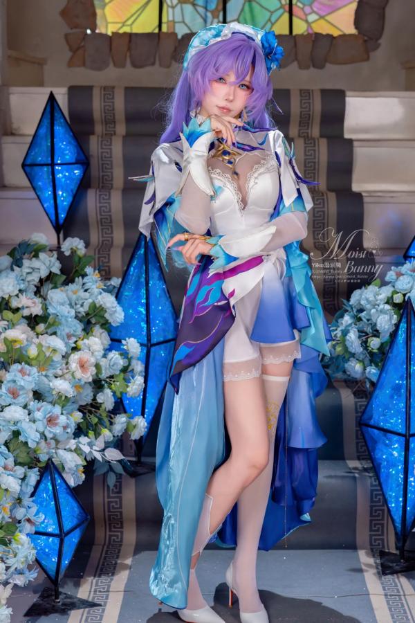    咬一口兔娘《鸣潮》坎特蕾拉高还原Cosplay，性感魅惑神还原、绝美湿身视觉冲击 [114P]第4张图片