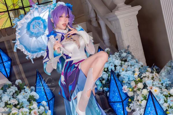    咬一口兔娘《鸣潮》坎特蕾拉高还原Cosplay，性感魅惑神还原、绝美湿身视觉冲击 [114P]第5张图片