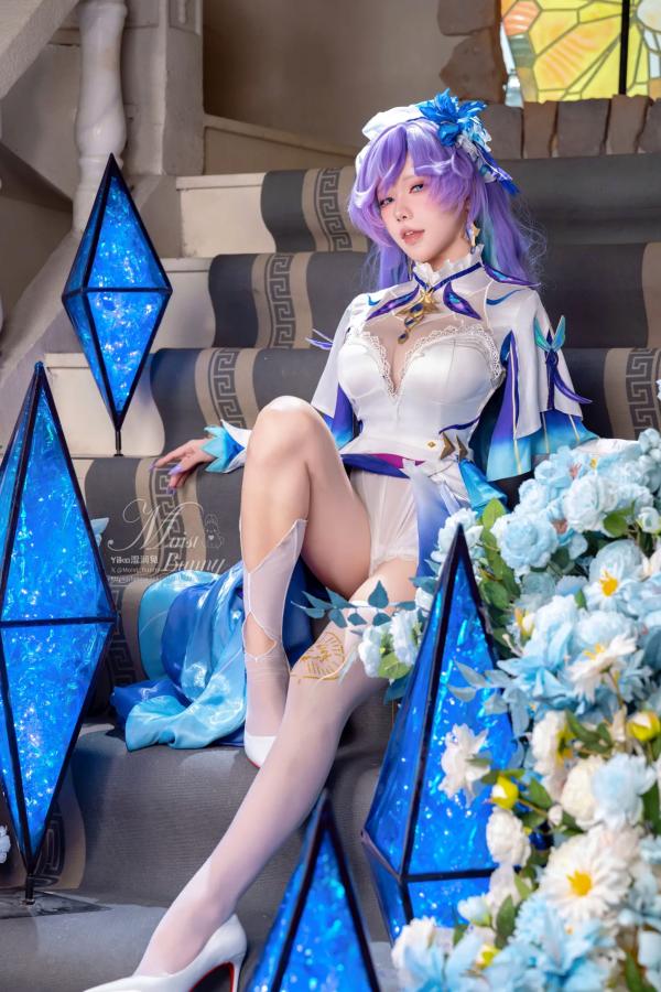   咬一口兔娘《鸣潮》坎特蕾拉高还原Cosplay，性感魅惑神还原、绝美湿身视觉冲击 [114P]第15张图片