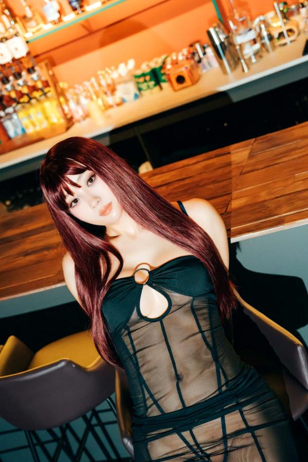    Haivia Black Snow - 秘密酒吧私房写真，性感冷艳，御姐诱惑 [132P]第18张图片